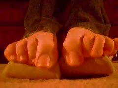 Ina&amp;#039;s toes vs slippers